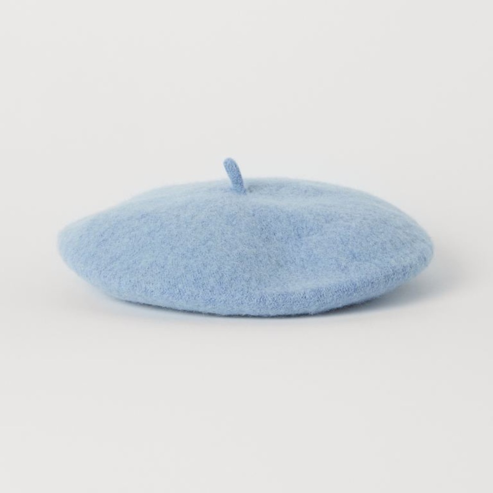 princess polly baby blue beret hat